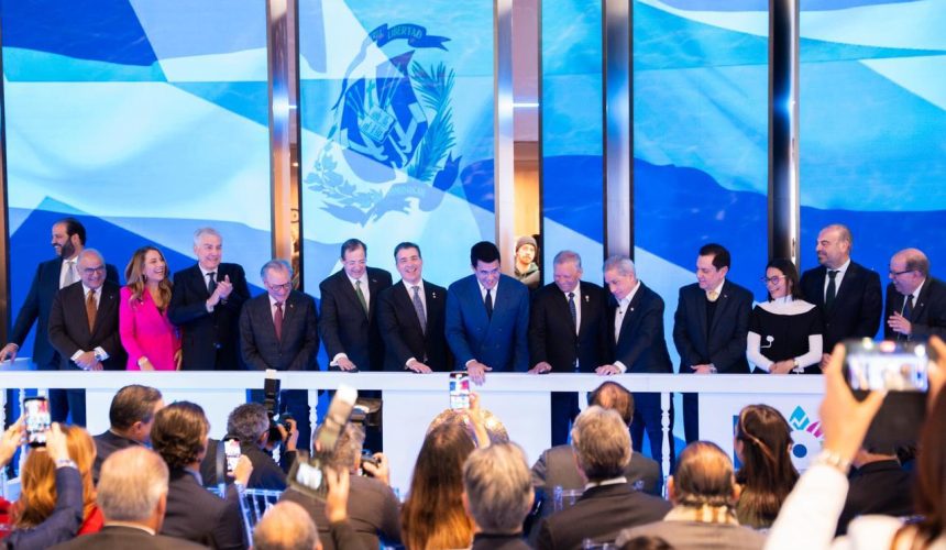 Ministro Collado inaugura stand dominicano en FITUR 2026, donde RD vuelve a brillar.