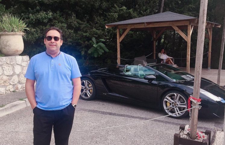 Fiscalía de Jarabacoa mantiene citación contra Director del Departamento de Diagnósticos de Clínica Corominas, Dr. Samuel Elías Lantigua, por denuncia de presunta amenazas y violencia intrafamiliar