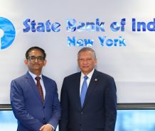 Leonardo Aguilera realiza visita al State Bank of India en Nueva York para fortalecer relaciones internacionales