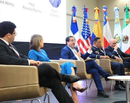 Simposio Internacional de Investigación Criminal: Primer panel aborda la investigación criminal desde el Estado social de derecho