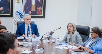 Ministro de Educación anuncia ajustes estratégicos para el año escolar 2026-2027