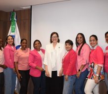CNSS conmemora el Día Internacional de la Mujer reconociendo el compromiso de sus colaboradoras.