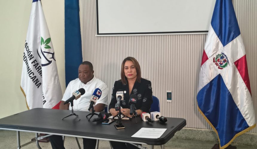 Farmacéuticos exigen aumento salarial y nombramientos en Promese/Cal