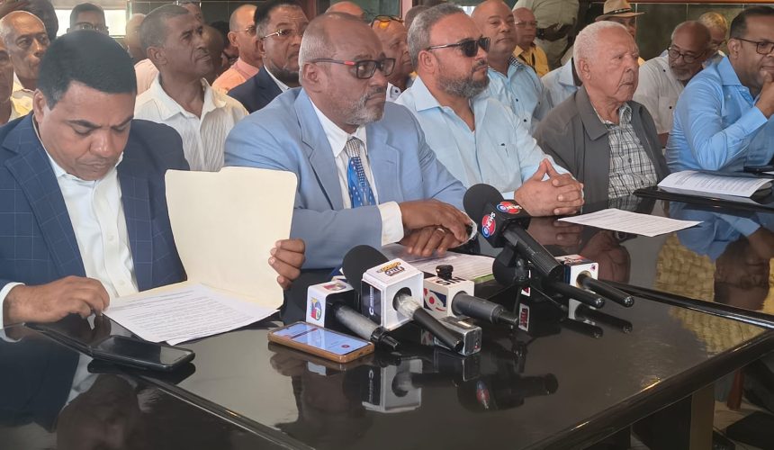 Transporte público mantendrá precios del pasaje pese a crisis internacional por guerra en Medio Oriente