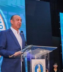 Deligne Ascención resalta fortalezas de RD frente a incertidumbres globales