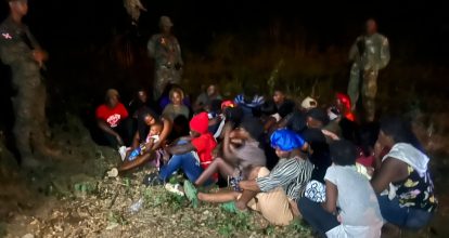 Ejército intercepta a 28 migrantes haitianos en Montecristi