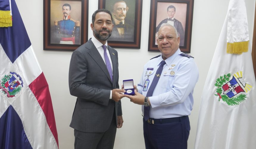 Escuelas Vocacionales rinden homenaje a Francisco del Rosario Sánchez