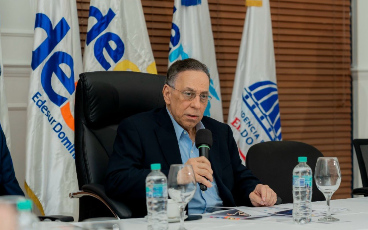 Marranzini afirma Gobierno instalará 2,300 MW para 2028, equivalente a tres Punta Catalina