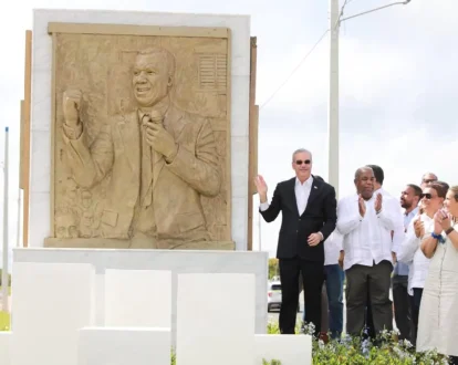 Avenida Ecológica pasa a llamarse José Francisco Peña Gómez