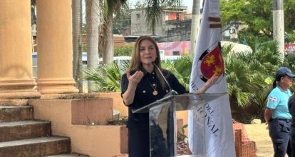 Carolina Mejia inicia revitalización integral del parque Enriquillo y su entorno
