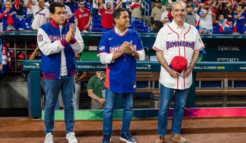 Abinader, Collado y Cruz asisten al juego del Clásico Mundial de Béisbol