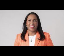 Vicedecana Maribel Lorenzo felicita a la Facultad de Ciencias Económicas y Sociales en su 70 aniversario