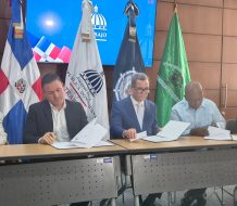 APORDOM y sindicato firman pacto histórico para garantizar estabilidad laboral en el sistema portuario
