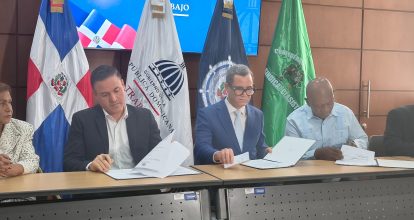 APORDOM y sindicato firman pacto histórico para garantizar estabilidad laboral en el sistema portuario