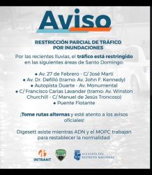 Restringen tránsito en varias vías de Santo Domingo por inundaciones