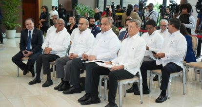 Gobierno dispone que los ingresos de los consulados pasen al Estado como parte del plan para optimizar los recursos públicos