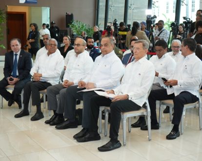 Gobierno dispone que los ingresos de los consulados pasen al Estado como parte del plan para optimizar los recursos públicos