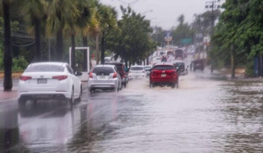 Vaguada provoca lluvias intensas; mantienen alertas en el país
