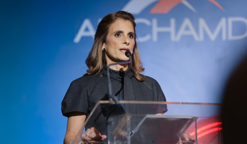 Ligia Bonetti lanza llamado urgente a decisiones estructurales para consolidar el país como hub estratégico