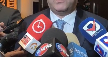 Yayo Sanz Lovatón afirma que la economía dominicana “está parada en dos piernas fuertes”