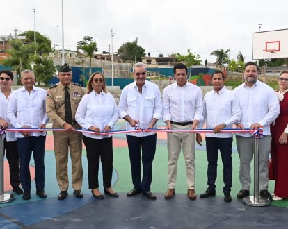Abinader y Collado inauguran bulevar de la Salud en Haina con inversión de 165 millones de pesos.