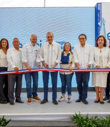 Presidente Abinader inaugura carretera Carrizal–La Piedra–La Guázuma, que impulsa producción agrícola, mejora movilidad de las familias y fortalece potencial ecoturístico de la sierra de Santiago