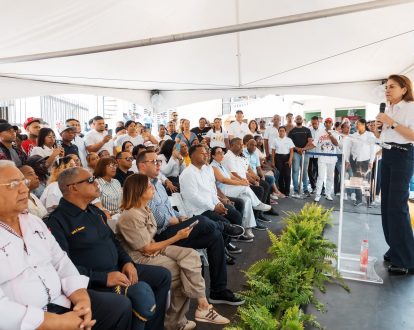 Carolina Mejía transforma vertedero en nuevo parque Monumental, impactando en la calidad de vida en Los Girasoles