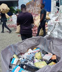 Autoridades eliminan productos ilegales con un valor de casi RD$9,000 millones