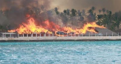 Continúan labores para sofocar incendio en hotel en Bayahibe; evacúan 1,690 huéspedes