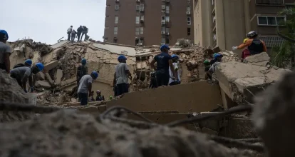 Se elevan a 920 los muertos y 3.360 los heridos por terremoto en Venezuela