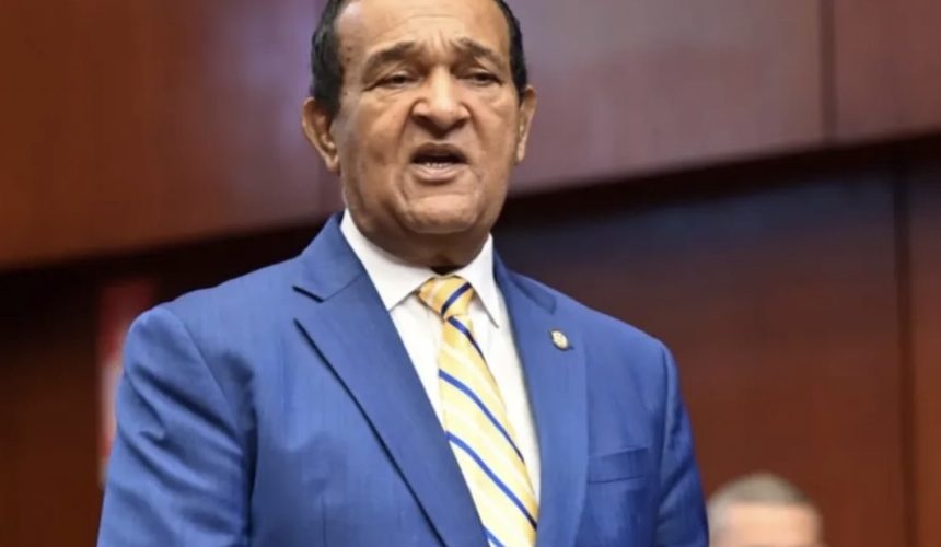 Senador Antonio Marte asegura única solución al desorden en calles y avenidas es agrupando instituciones en el Ministerio de Transporte.