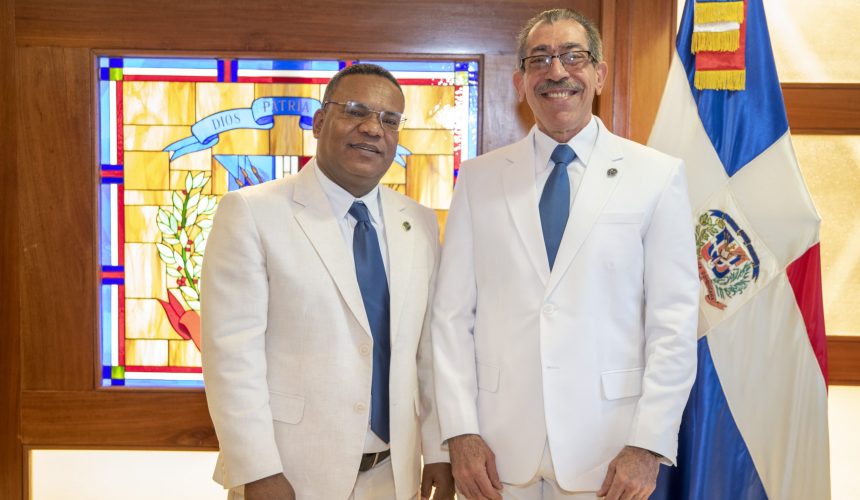Rector Jorge Asjana David designa a Gerson Díaz Zabala director general de Comunicaciones de la UASD