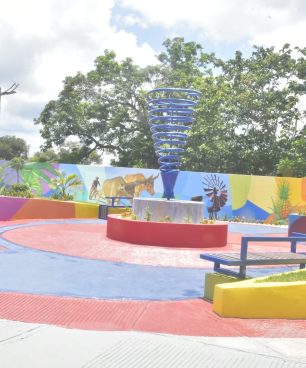 Junta Municipal de Angelina inaugura parque en El Remolino y entrega cancha y capilla remodelada en El Limoncito