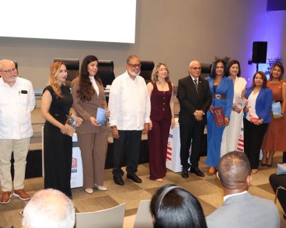 Desarrollo de la Comunidad lanza proyecto que fomenta lectura en centros de adolescentes en conflictos con la ley y zonas vulnerables
